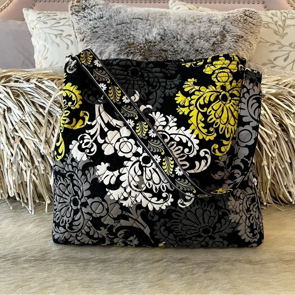 VERA BRADLEY Baroque 2010 Holiday Tote Black Yellow White Snap Close Y2K Satchel